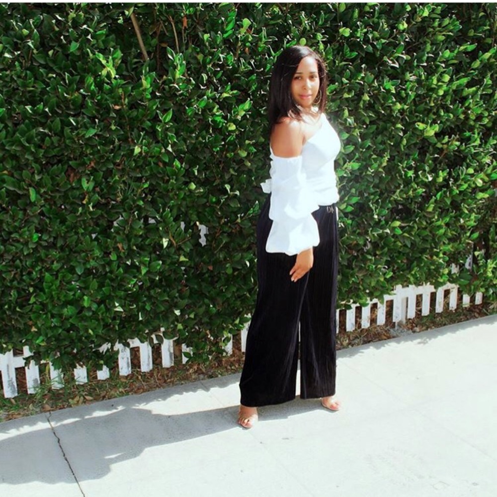 Accordion velvet pants